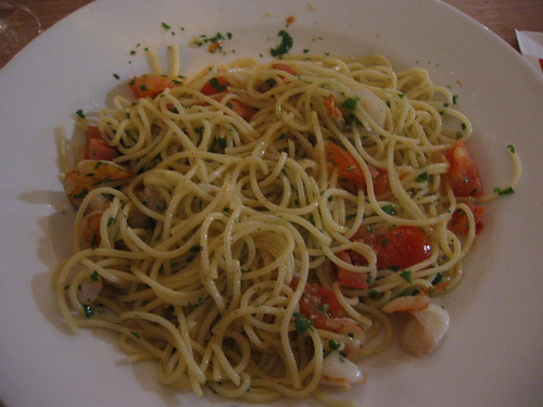 Spaghetti with tomato and shrimps