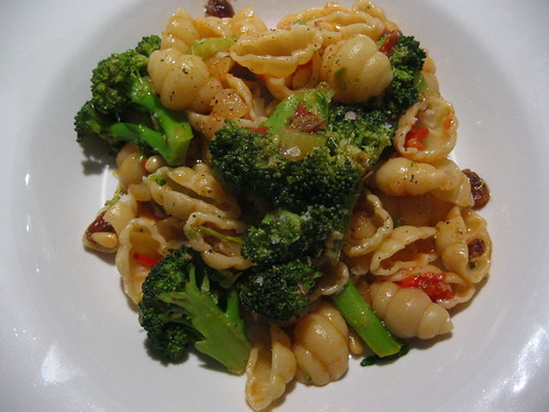 Gnocchi No. 85 with broccoli, anchovy and tomato