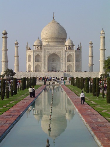 The Taj and her Reflection